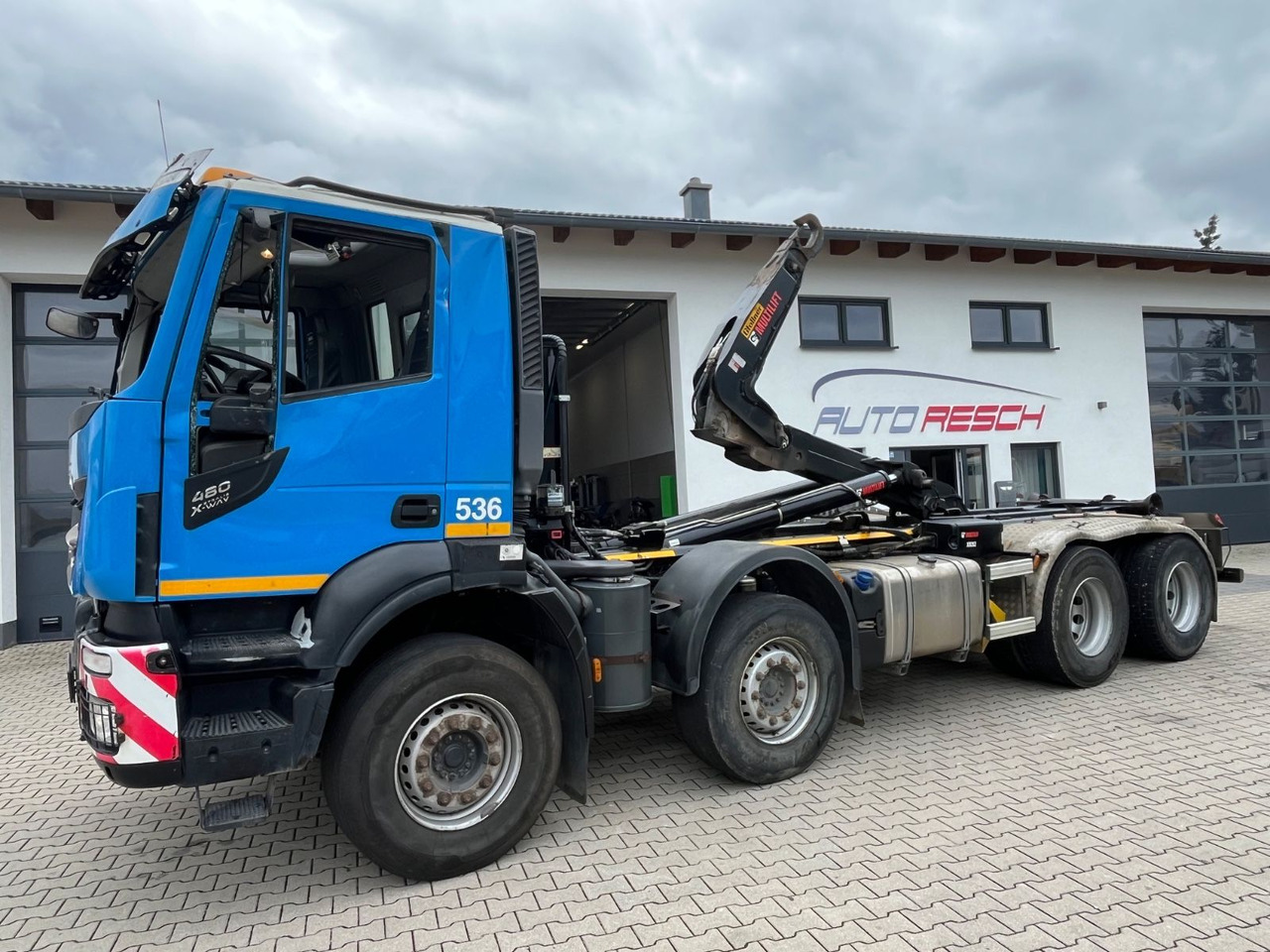 Iveco 480 Starlis X-Way - Pacēlājs ar āķi: foto 1 Iveco 480 Starlis X-Way - Pacēlājs ar āķi: foto 1