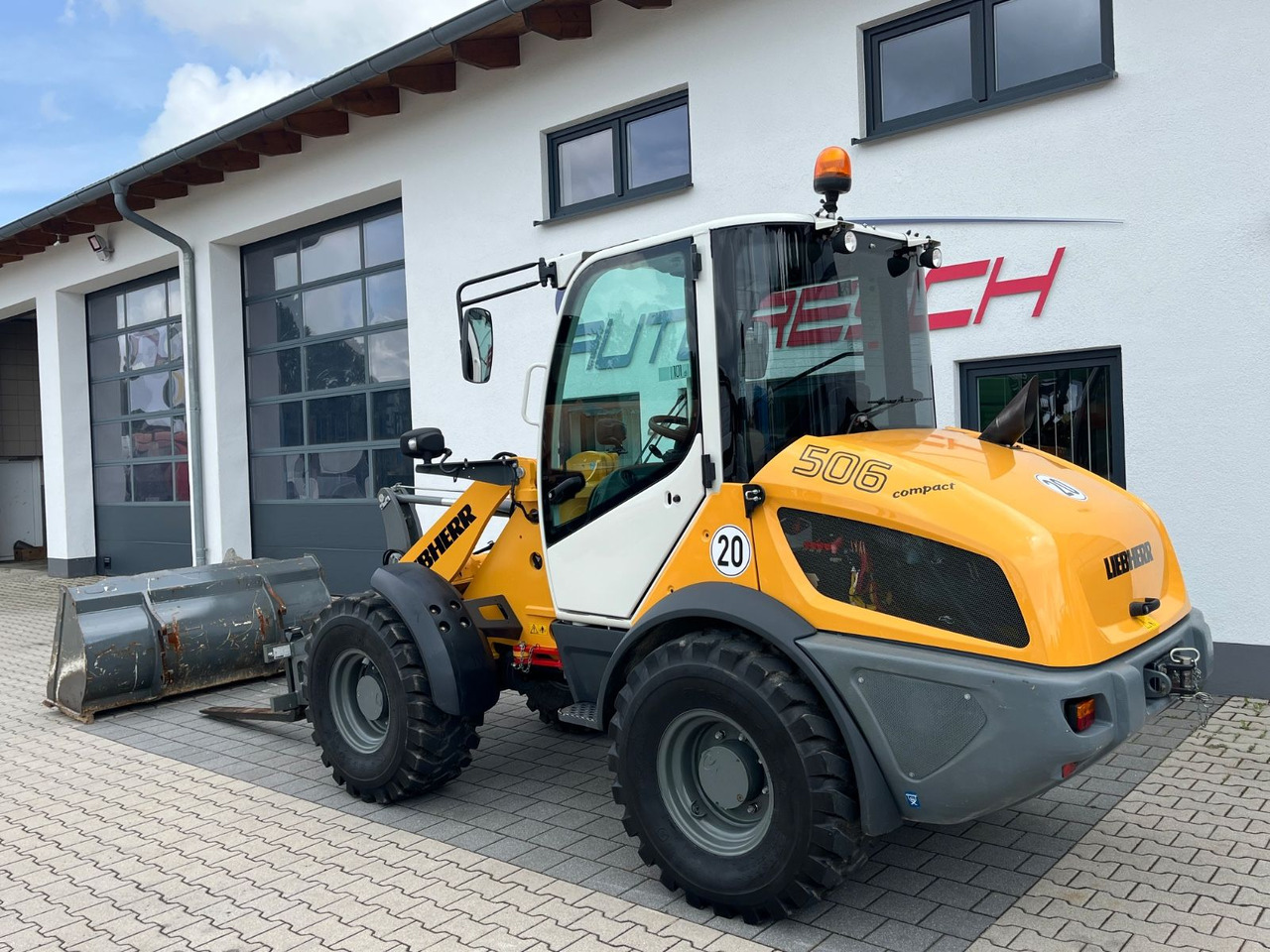 Liebherr 506 Compact Schaufel Gabel - Riteņu iekrāvējs: foto 4 Liebherr 506 Compact Schaufel Gabel - Riteņu iekrāvējs: foto 4