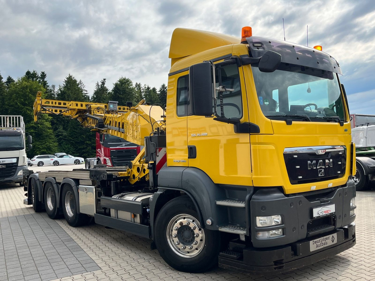 MAN TGS 35.480 8x4-4BL Deuringer Garagentransporter - Kravas auto ar manipulatoru: foto 2 MAN TGS 35.480 8x4-4BL Deuringer Garagentransporter - Kravas auto ar manipulatoru: foto 2