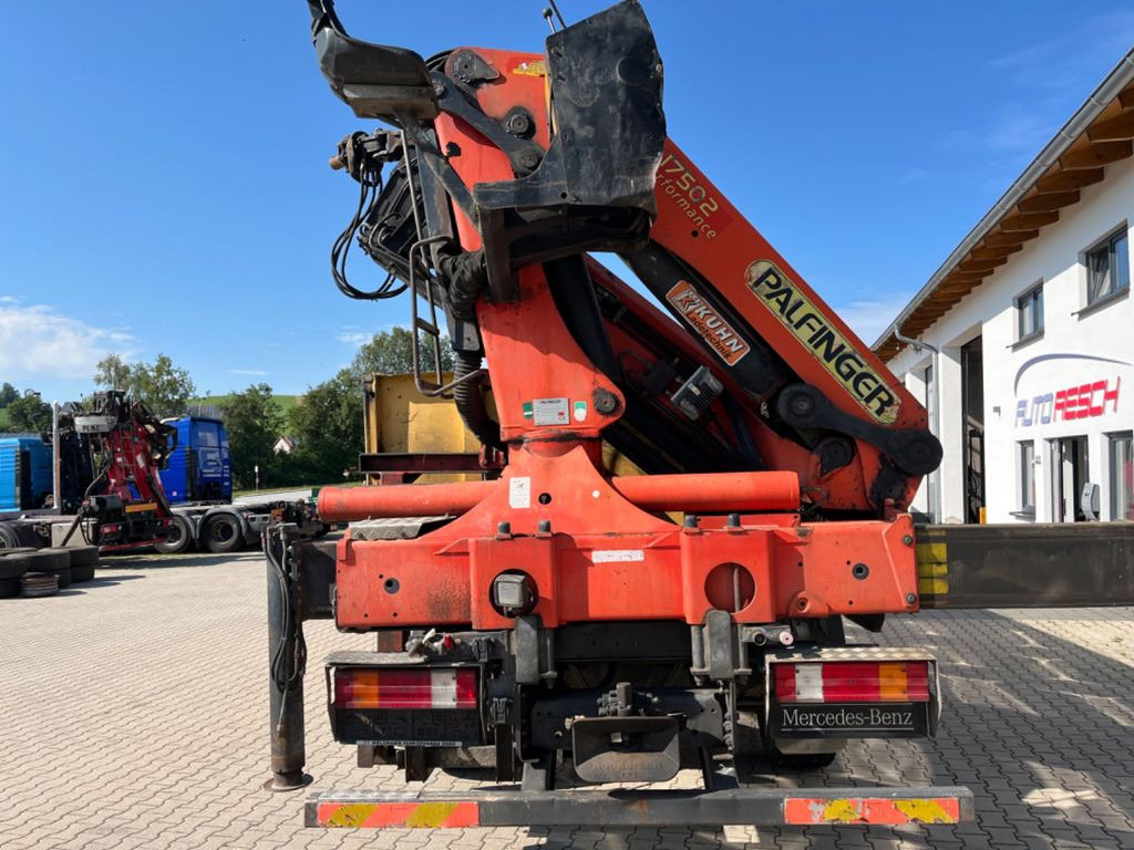 Kravas automašīna pašizgāzējs, Kravas auto ar manipulatoru Mercedes-Benz Actros 2544 MP2 Kupplung Retarder PK 17502: foto 17
