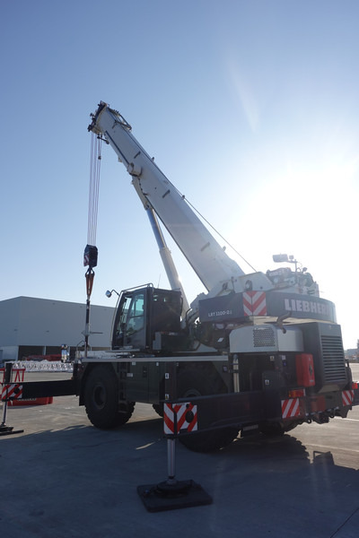 Liebherr LRT 1100-2.1 - Autoceltnis: foto 2 Liebherr LRT 1100-2.1 - Autoceltnis: foto 2
