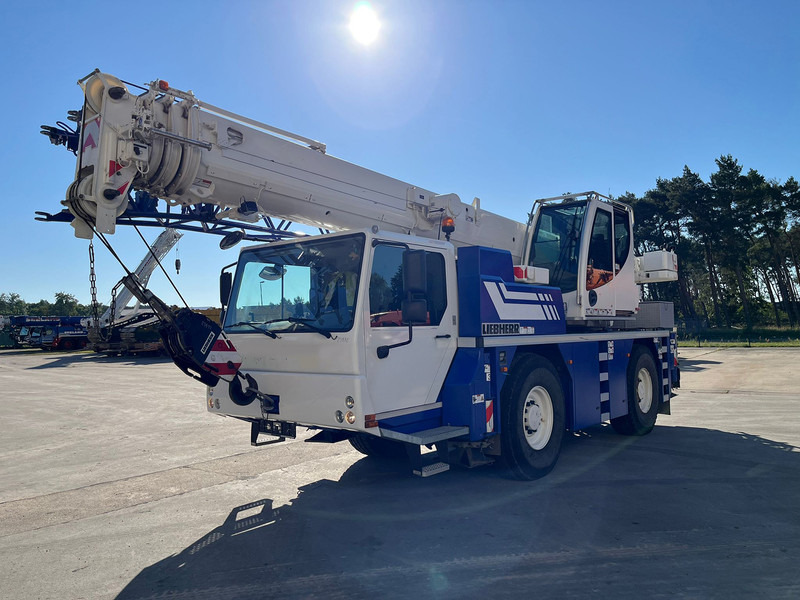 Liebherr LTM 1030-2.1 - Autoceltnis: foto 1 Liebherr LTM 1030-2.1 - Autoceltnis: foto 1