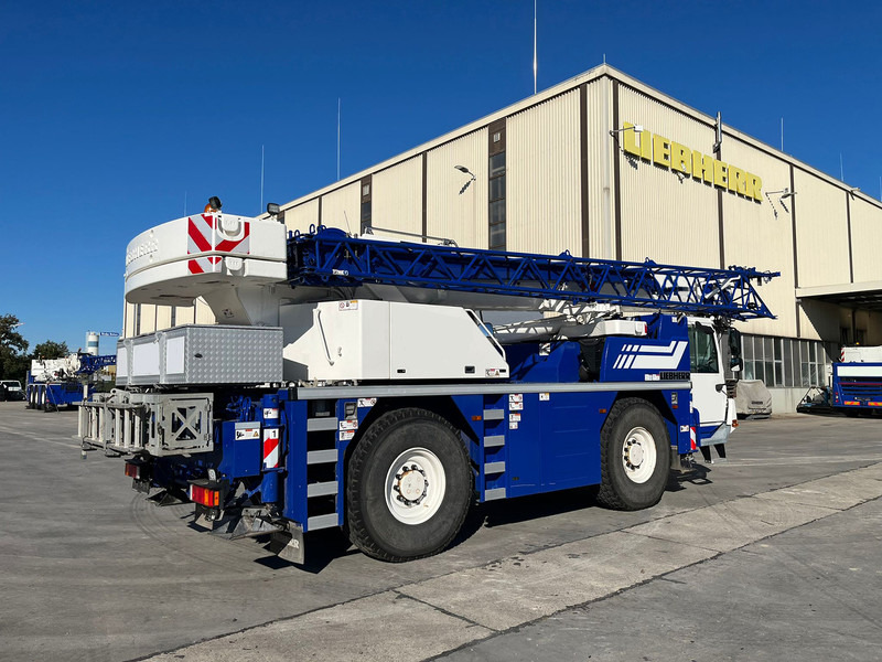 Liebherr LTM 1030-2.1 - Autoceltnis: foto 2 Liebherr LTM 1030-2.1 - Autoceltnis: foto 2
