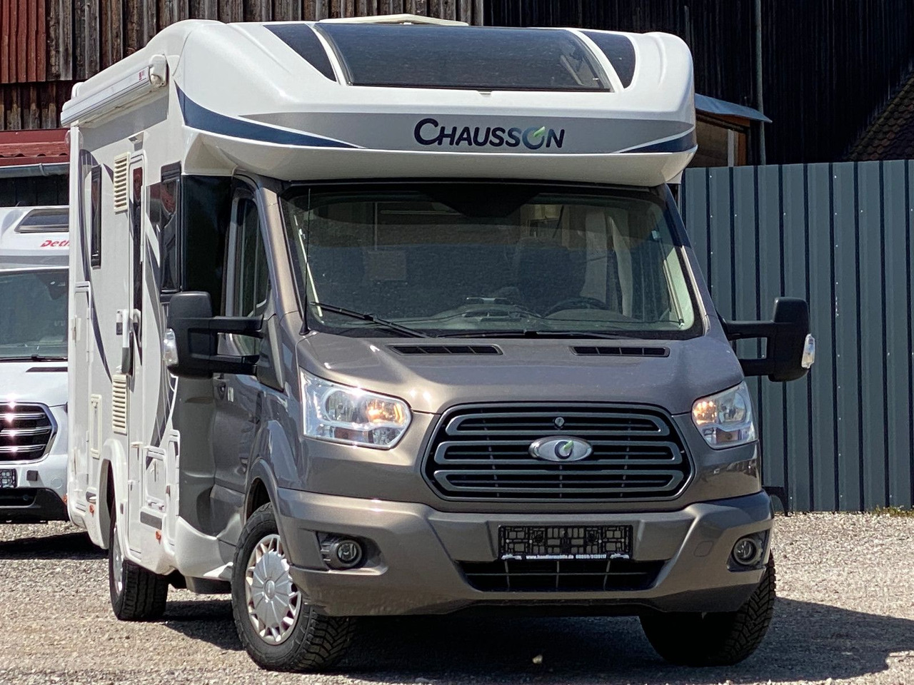 Chausson 610 - Daļēji integrētais kemperis: foto 1 Chausson 610 - Daļēji integrētais kemperis: foto 1