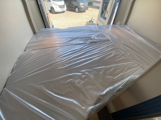 Jaunā Auto kemperis Dethleffs Globetrail 600 DS *2025*Automatik,Aufstelldach: foto 17 Jaunā Auto kemperis Dethleffs Globetrail 600 DS *2025*Automatik,Aufstelldach: foto 17