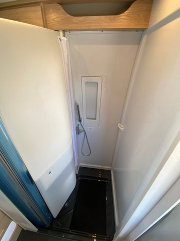 Jaunā Auto kemperis Dethleffs Globetrail 600 DS *2025*Automatik,Aufstelldach: foto 15 Jaunā Auto kemperis Dethleffs Globetrail 600 DS *2025*Automatik,Aufstelldach: foto 15