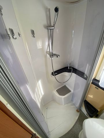 Daļēji integrētais kemperis Knaus SPORT TI 650 MG, Solar: foto 16