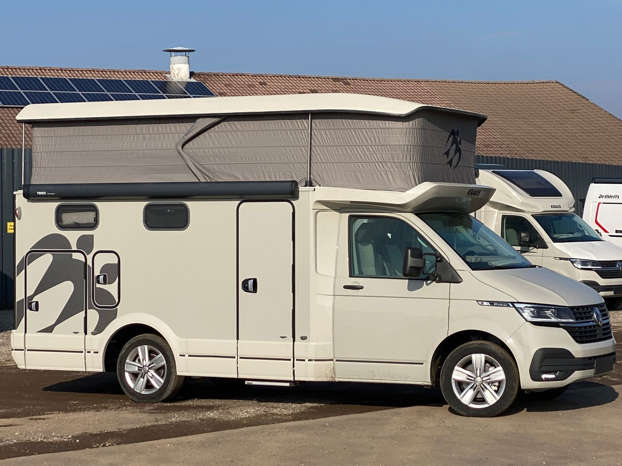 Knaus Tourer CUV 500 MQ CUVISION ohne Slide Bett - Daļēji integrētais kemperis: foto 2 Knaus Tourer CUV 500 MQ CUVISION ohne Slide Bett - Daļēji integrētais kemperis: foto 2