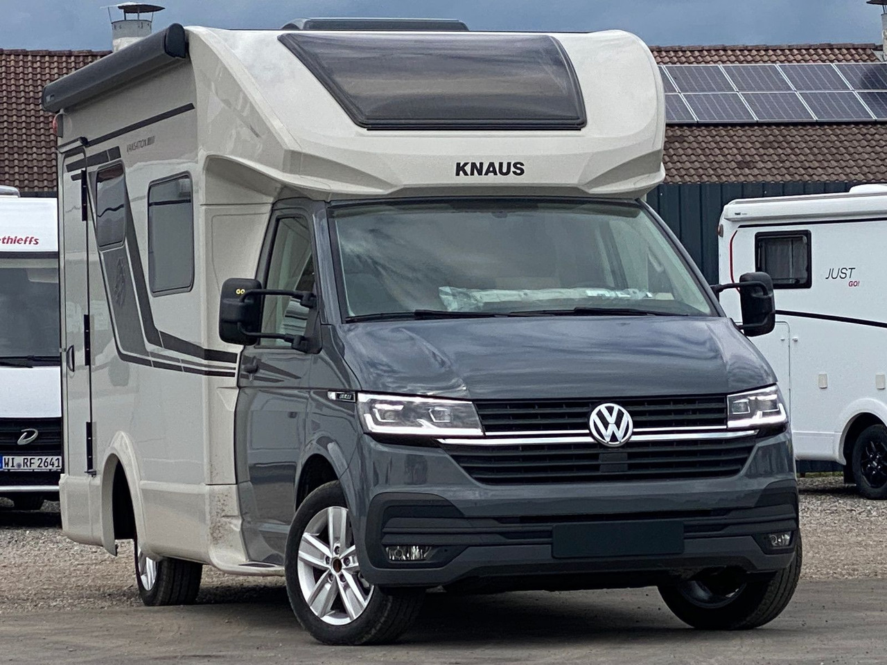 Knaus Tourer Van 500 LT, slide Bett, 4 P. Zulassung - Daļēji integrētais kemperis: foto 4 Knaus Tourer Van 500 LT, slide Bett, 4 P. Zulassung - Daļēji integrētais kemperis: foto 4