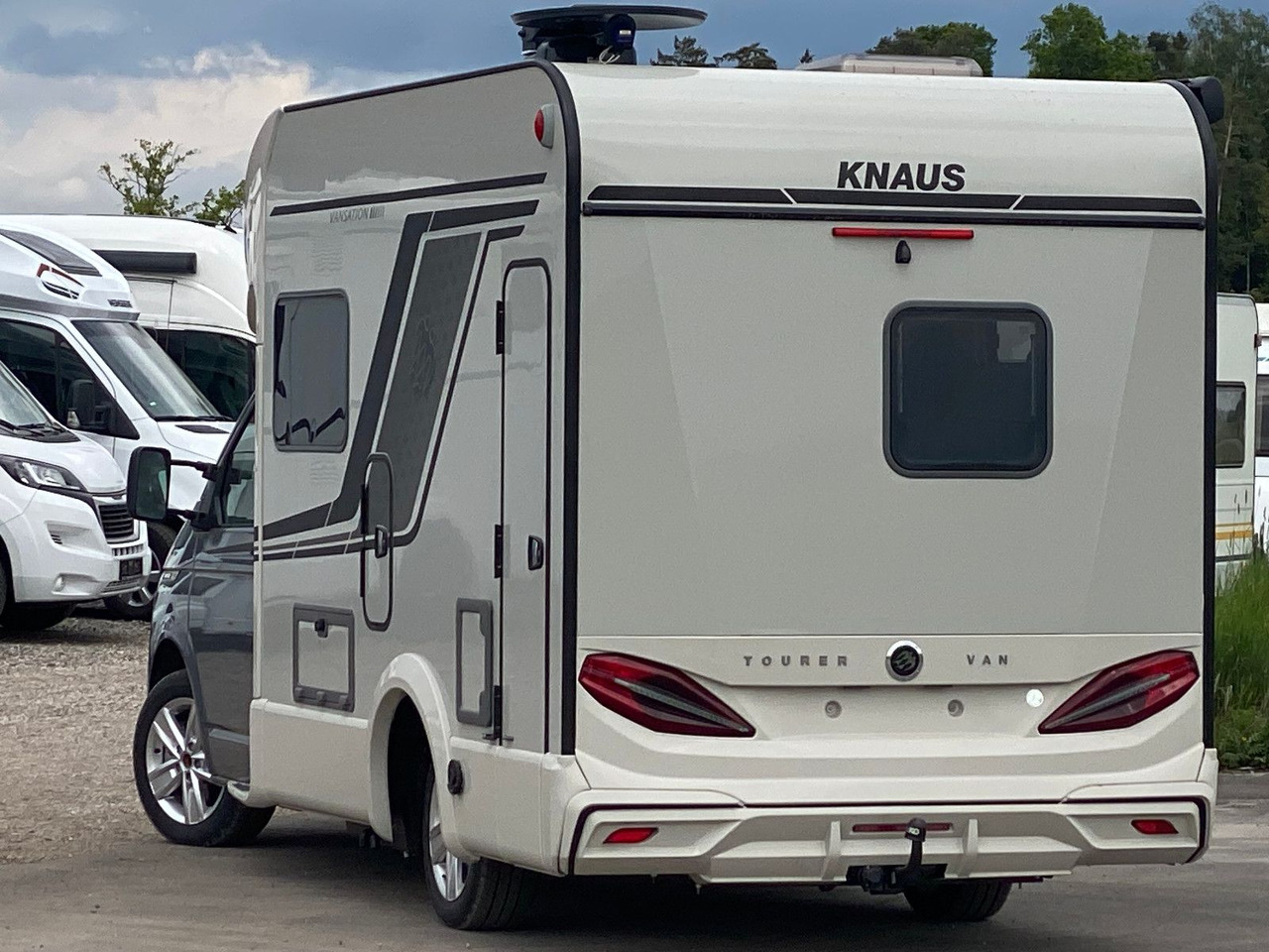 Daļēji integrētais kemperis Knaus Tourer Van 500 LT, slide Bett, 4 P. Zulassung: foto 7