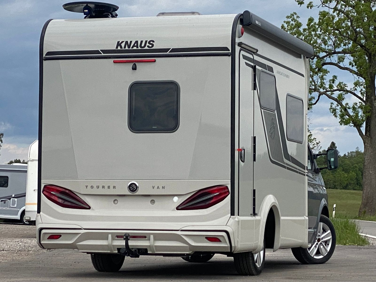 Knaus Tourer Van 500 LT, slide Bett, Tageszulassung - Daļēji integrētais kemperis: foto 5 Knaus Tourer Van 500 LT, slide Bett, Tageszulassung - Daļēji integrētais kemperis: foto 5