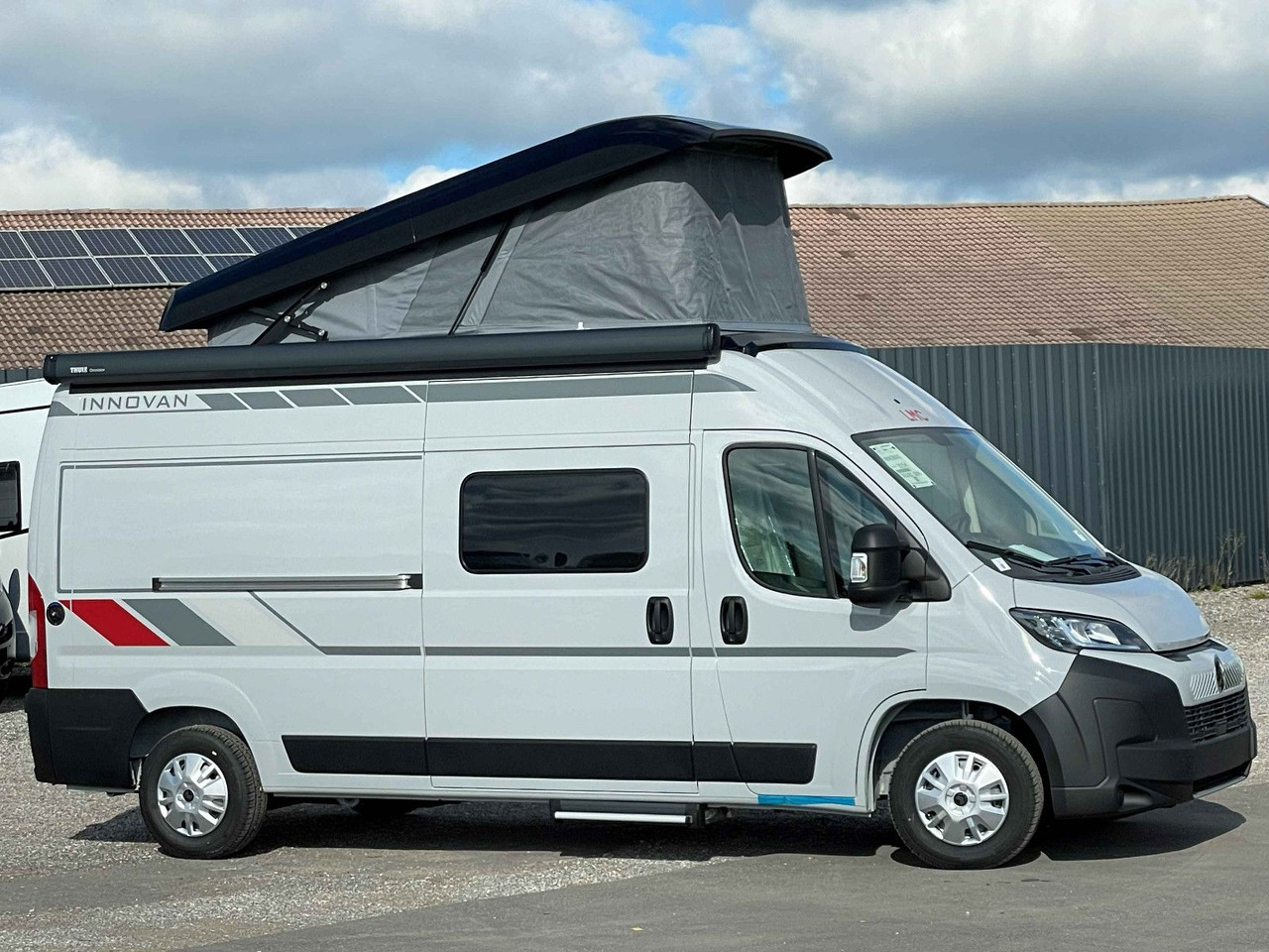 LMC INNOVAN 600 ,ASD, Aufstelldach,26 Modell, - Auto kemperis: foto 2 LMC INNOVAN 600 ,ASD, Aufstelldach,26 Modell, - Auto kemperis: foto 2
