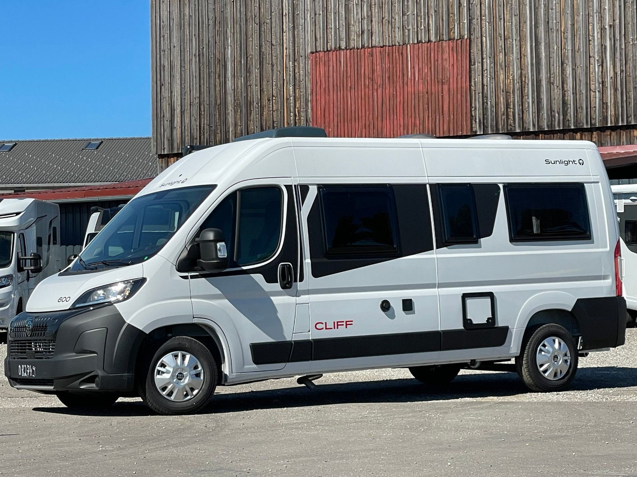 Sunlight Camper Van Cliff 600 Entry, mit AHK und Navi+RfK - Auto kemperis: foto 1 Sunlight Camper Van Cliff 600 Entry, mit AHK und Navi+RfK - Auto kemperis: foto 1