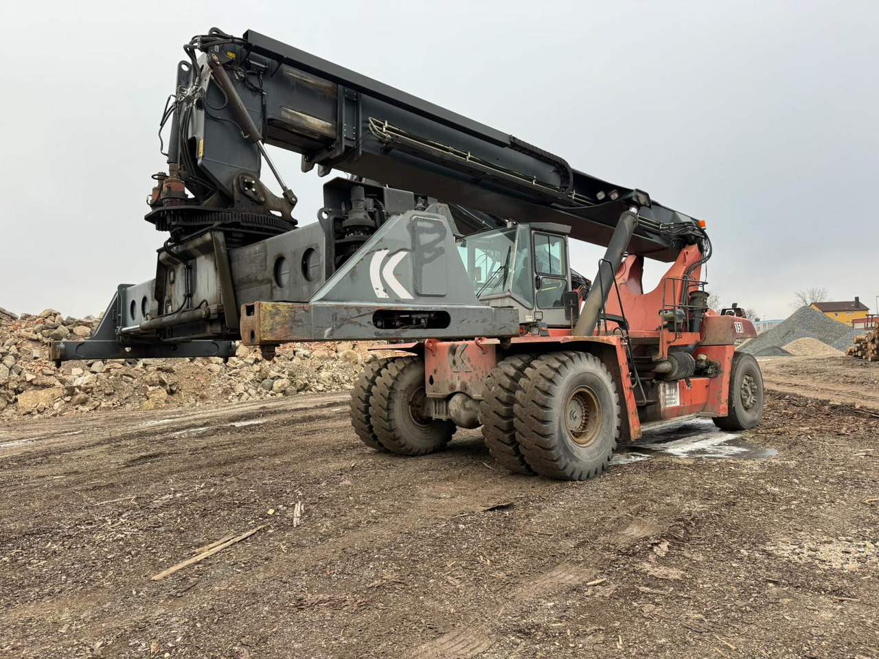 KALMAR DRF420-60S5 BJ: 2007 BStd: 32773h - Konteineru iekrāvējs: foto 5 KALMAR DRF420-60S5 BJ: 2007 BStd: 32773h - Konteineru iekrāvējs: foto 5
