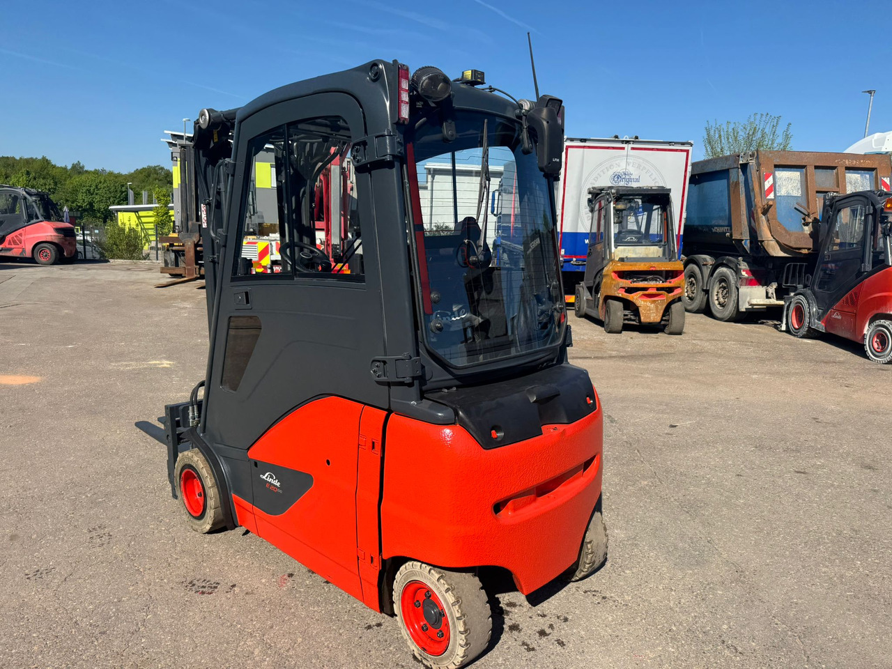 LINDE E20PHL-02 Elektro Triplex Kabine Heizung integriertes Ladegerät - Elektroiekrāvējs: foto 4 LINDE E20PHL-02 Elektro Triplex Kabine Heizung integriertes Ladegerät - Elektroiekrāvējs: foto 4