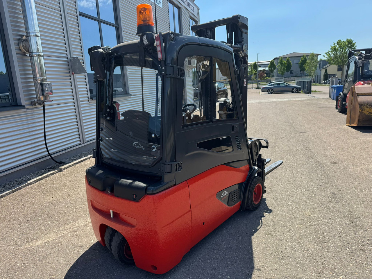 Linde E20L-02 Triplex Elektro Zinkenverstellgerät - Elektroiekrāvējs: foto 3 Linde E20L-02 Triplex Elektro Zinkenverstellgerät - Elektroiekrāvējs: foto 3