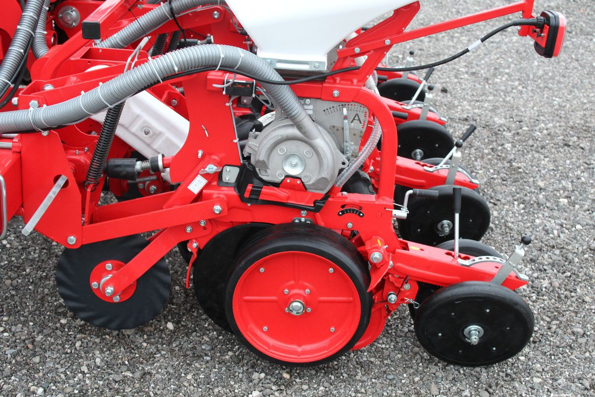 Ozdoken VPHE-D4 Turbodisc - Precīzās izsējas sējmašīna: foto 4 Ozdoken VPHE-D4 Turbodisc - Precīzās izsējas sējmašīna: foto 4