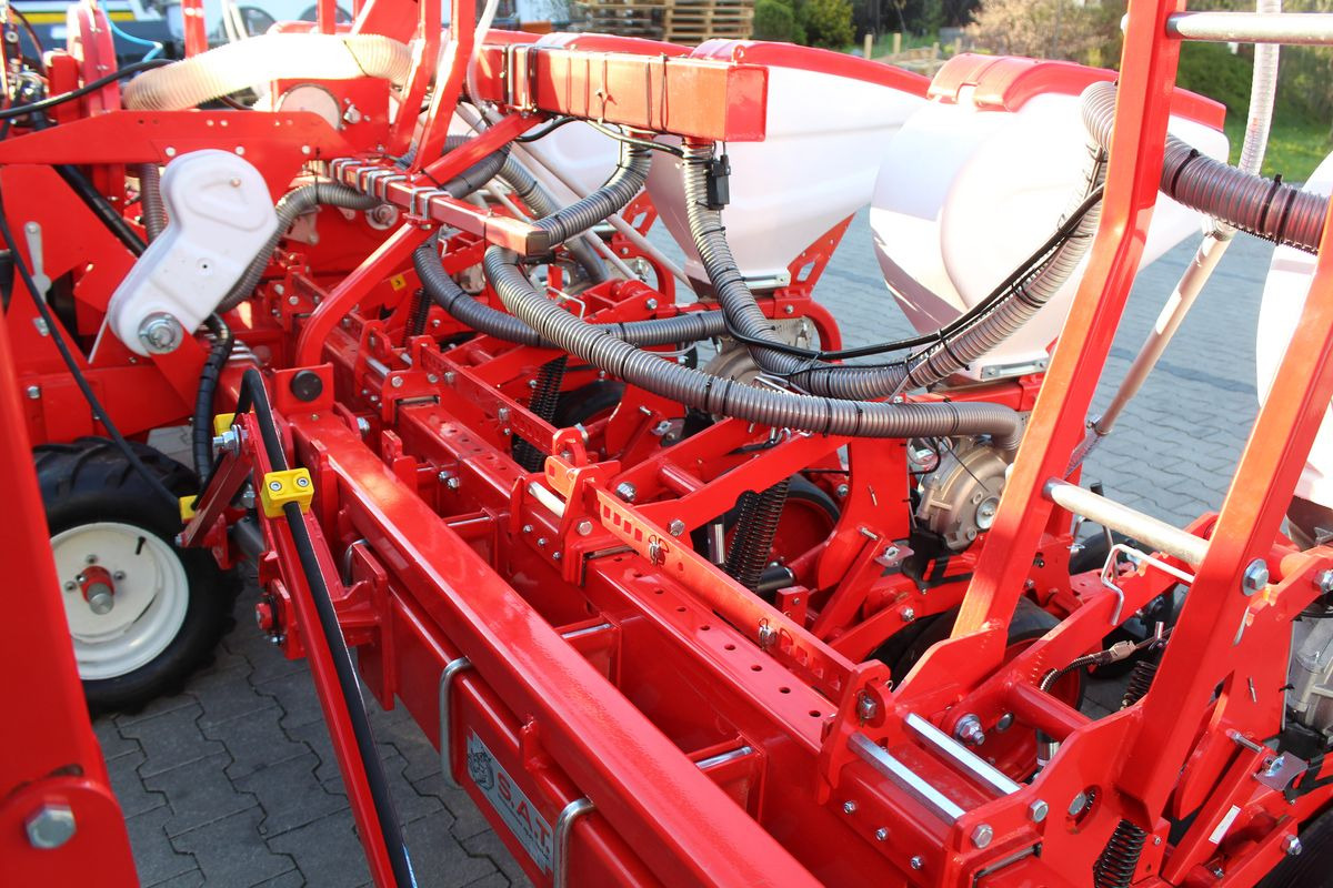 Ozdoken VPKT-D8 Einzelkornsämaschine-Soja-Mais - Precīzās izsējas sējmašīna: foto 3 Ozdoken VPKT-D8 Einzelkornsämaschine-Soja-Mais - Precīzās izsējas sējmašīna: foto 3