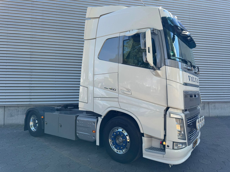 Volvo FH 460 / I-Shift / Dual Clutch / I-Park Cool / TUV: 9-2025 / NL Truck - Vilcējs: foto 2 Volvo FH 460 / I-Shift / Dual Clutch / I-Park Cool / TUV: 9-2025 / NL Truck - Vilcējs: foto 2