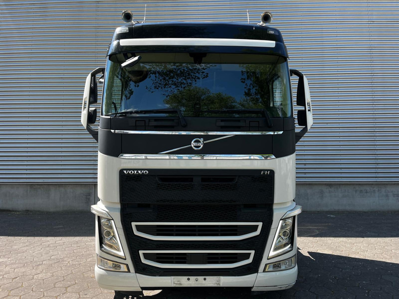 Volvo FH 540 / Retarder / I-Shift / I-Park Cool / Full Air / 2 Tanks - Vilcējs: foto 4 Volvo FH 540 / Retarder / I-Shift / I-Park Cool / Full Air / 2 Tanks - Vilcējs: foto 4
