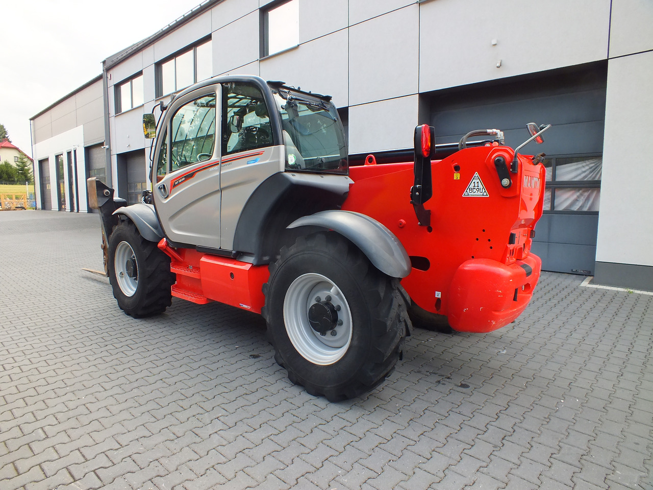 MANITOU MT1840 - Teleskopiskais riteņu iekrāvējs - Ekskavators: foto 3 MANITOU MT1840 - Teleskopiskais riteņu iekrāvējs - Ekskavators: foto 3