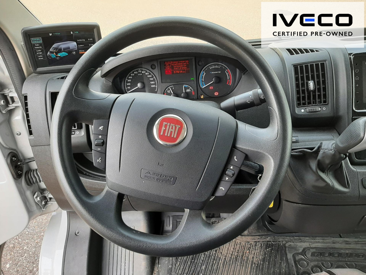 FIAT e-Ducato L2H2 teilverglast (47-kWh) - Kravas mikroautobuss, Elektriskais furgons: foto 4 FIAT e-Ducato L2H2 teilverglast (47-kWh) - Kravas mikroautobuss, Elektriskais furgons: foto 4