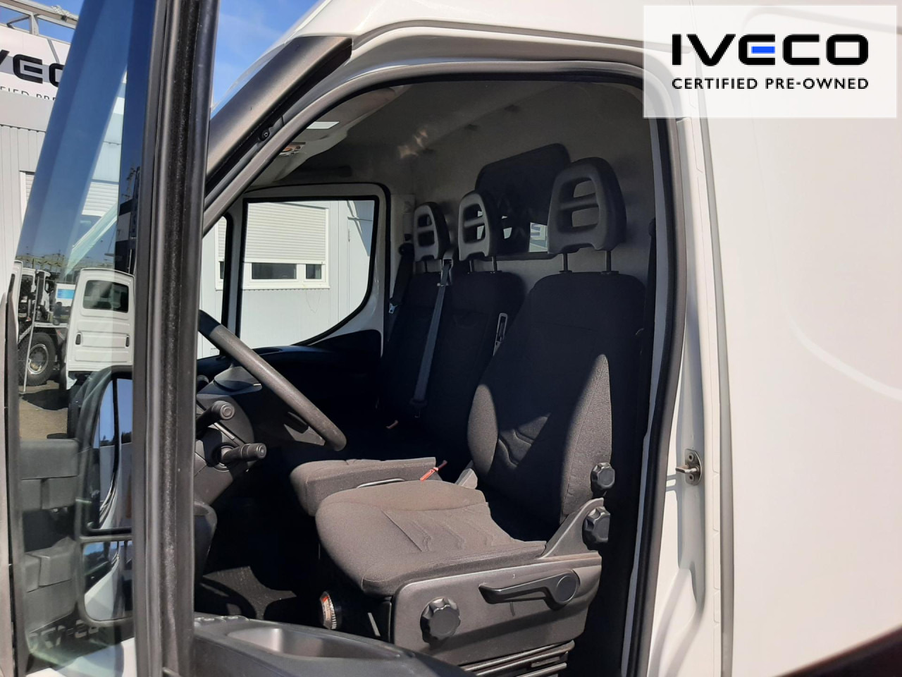 IVECO 35S17V Daily Euro5 Klima AHK ZV - Kravas mikroautobuss: foto 2 IVECO 35S17V Daily Euro5 Klima AHK ZV - Kravas mikroautobuss: foto 2