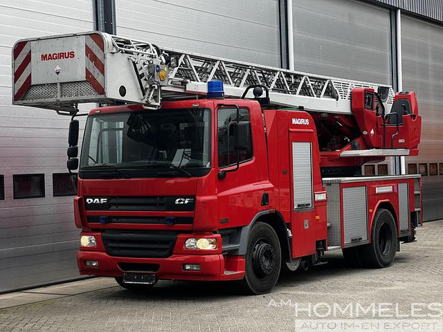 Magirus GmbH DLK23-12 VARIO CS - Ugunsdzēsēju mašīna: foto 1 Magirus GmbH DLK23-12 VARIO CS - Ugunsdzēsēju mašīna: foto 1