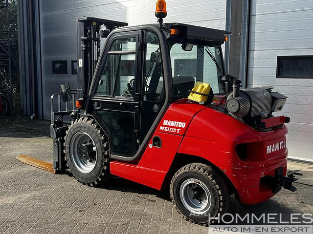 Manitou MSI35T 4ST3A - Bezceļu autokrāvējs: foto 3 Manitou MSI35T 4ST3A - Bezceļu autokrāvējs: foto 3