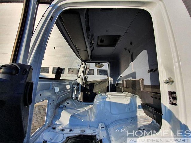 Jaunā Kabīne un interjers Mercedes-Benz Atego: foto 9 Jaunā Kabīne un interjers Mercedes-Benz Atego: foto 9