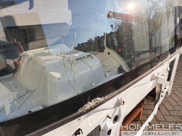 Jaunā Kabīne un interjers Mercedes-Benz Atego: foto 6 Jaunā Kabīne un interjers Mercedes-Benz Atego: foto 6