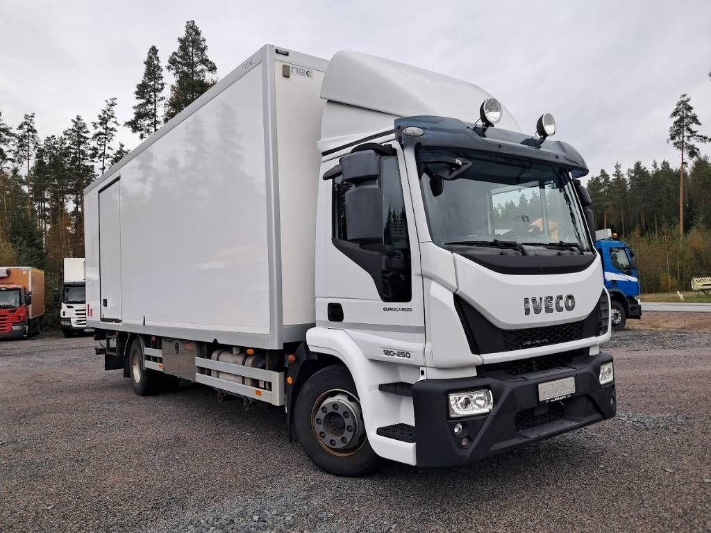 Iveco Eurocargo 120-250 Umpikori SSC-Heat System - Kravas automašīna ar slēgto virsbūvi: foto 2 Iveco Eurocargo 120-250 Umpikori SSC-Heat System - Kravas automašīna ar slēgto virsbūvi: foto 2