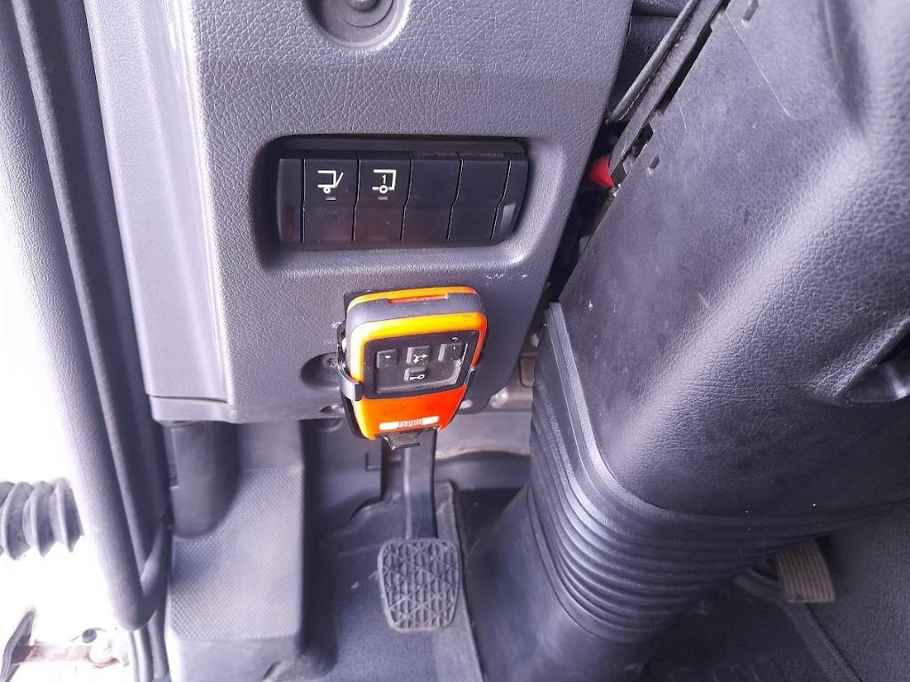 Mercedes-Benz Atego 918 - Kravas automašīna refrižerators: foto 5 Mercedes-Benz Atego 918 - Kravas automašīna refrižerators: foto 5