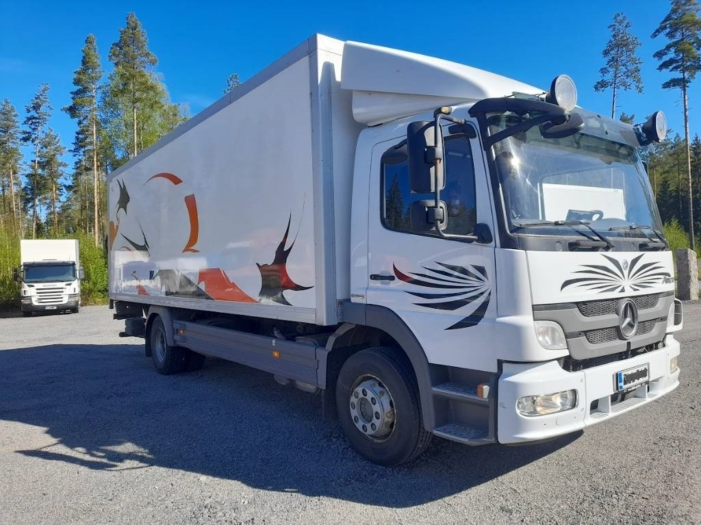 Mercedes-Benz Atego - Kravas automašīna ar slēgto virsbūvi: foto 3 Mercedes-Benz Atego - Kravas automašīna ar slēgto virsbūvi: foto 3