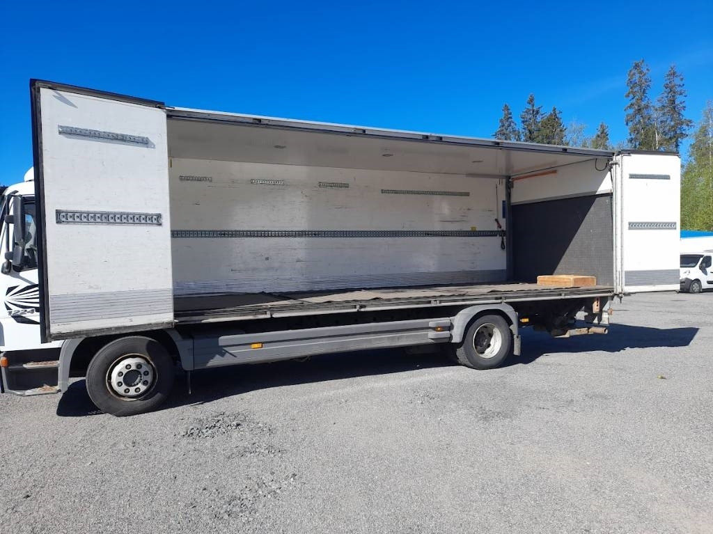 Mercedes-Benz Atego - Kravas automašīna ar slēgto virsbūvi: foto 1 Mercedes-Benz Atego - Kravas automašīna ar slēgto virsbūvi: foto 1