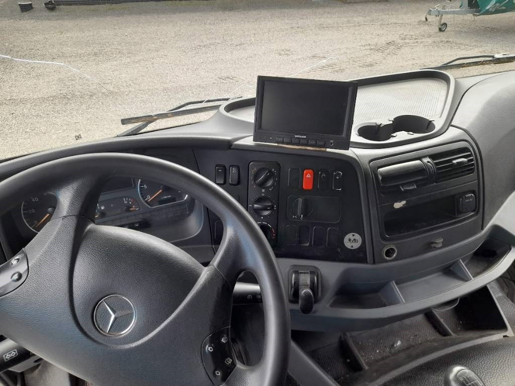 Mercedes-Benz Axor 1829 - Kravas automašīna refrižerators: foto 5 Mercedes-Benz Axor 1829 - Kravas automašīna refrižerators: foto 5