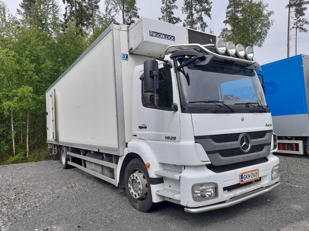 Mercedes-Benz Axor 1829 - Kravas automašīna refrižerators: foto 1 Mercedes-Benz Axor 1829 - Kravas automašīna refrižerators: foto 1