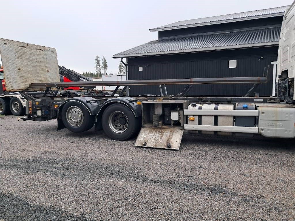 Volvo FH 13 500 - Kokvedējs: foto 5 Volvo FH 13 500 - Kokvedējs: foto 5