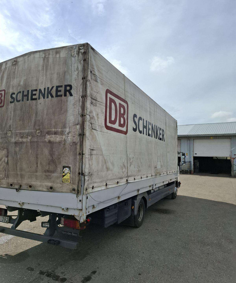 Mercedes-Benz 818 L - Kravas automašīna ar tentu: foto 3 Mercedes-Benz 818 L - Kravas automašīna ar tentu: foto 3