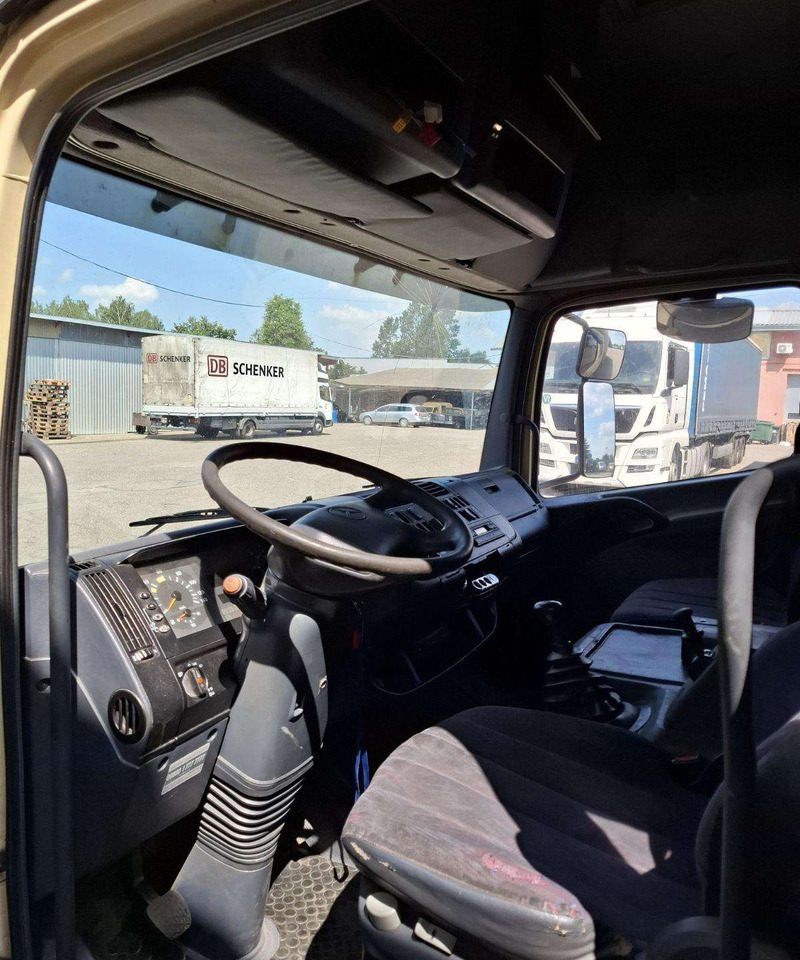 Mercedes-Benz Atego - Kravas automašīna ar tentu: foto 4 Mercedes-Benz Atego - Kravas automašīna ar tentu: foto 4