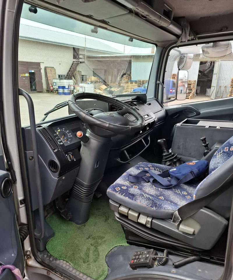 Mercedes-Benz Atego - Kravas automašīna ar tentu: foto 5 Mercedes-Benz Atego - Kravas automašīna ar tentu: foto 5