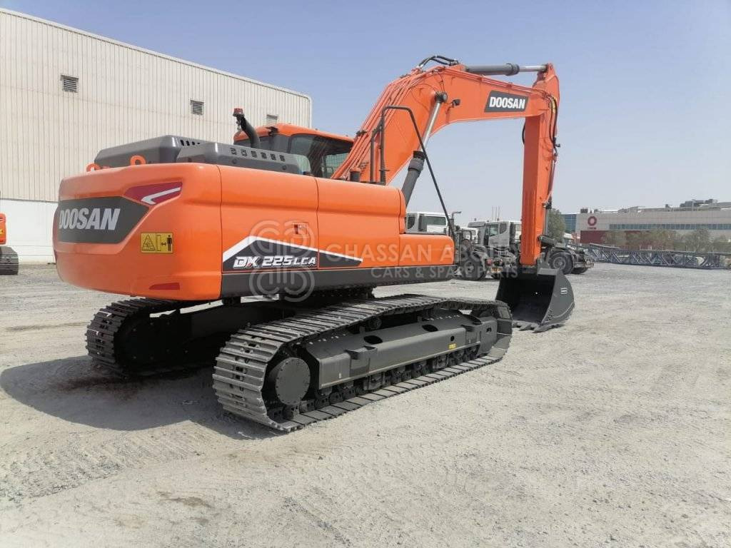 DOOSAN DX225 LCA – CHAIN EXCAVATOR OPERATING WEIGHT 22 TON APPROX. WITH BUCKET 1.08 Cu.M BUCKET ( HEAVY DUTY) MY2022 - Kāpurķēžu ekskavators: foto 5 DOOSAN DX225 LCA – CHAIN EXCAVATOR OPERATING WEIGHT 22 TON APPROX. WITH BUCKET 1.08 Cu.M BUCKET ( HEAVY DUTY) MY2022 - Kāpurķēžu ekskavators: foto 5