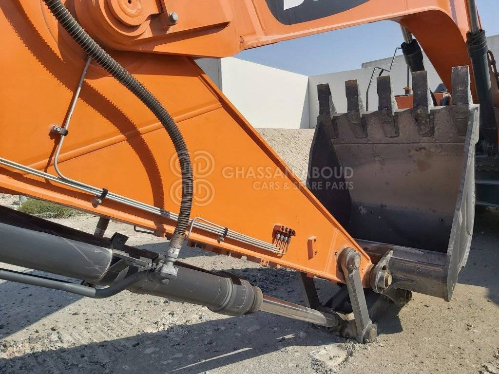 DOOSAN DX300 LCA – CRAWLER EXCAVATOR OPERATING WEIGHT 29.6 TON WITH 1.47 CBM BUCKET (HEAVY DUTY) SHOE 800MM TG MY2022 - Kāpurķēžu ekskavators: foto 3 DOOSAN DX300 LCA – CRAWLER EXCAVATOR OPERATING WEIGHT 29.6 TON WITH 1.47 CBM BUCKET (HEAVY DUTY) SHOE 800MM TG MY2022 - Kāpurķēžu ekskavators: foto 3