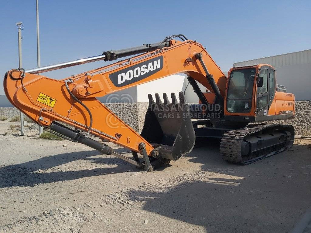 DOOSAN DX300 LCA – CRAWLER EXCAVATOR OPERATING WEIGHT 29.6 TON WITH 1.47 CBM BUCKET (HEAVY DUTY) SHOE 800MM TG MY2022 - Kāpurķēžu ekskavators: foto 1 DOOSAN DX300 LCA – CRAWLER EXCAVATOR OPERATING WEIGHT 29.6 TON WITH 1.47 CBM BUCKET (HEAVY DUTY) SHOE 800MM TG MY2022 - Kāpurķēžu ekskavators: foto 1