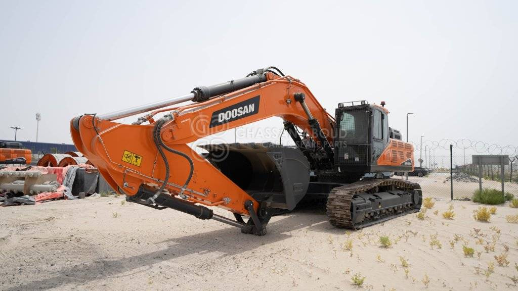DOOSAN DX450 LCA-7M CRAWLER EXCAVATOR OPERATING WEIGHT 45 TON WITH 2.1 CBM BUCKET (HEAVY DUTY) SHOE 600MM MY2023 - Kāpurķēžu ekskavators: foto 1 DOOSAN DX450 LCA-7M CRAWLER EXCAVATOR OPERATING WEIGHT 45 TON WITH 2.1 CBM BUCKET (HEAVY DUTY) SHOE 600MM MY2023 - Kāpurķēžu ekskavators: foto 1