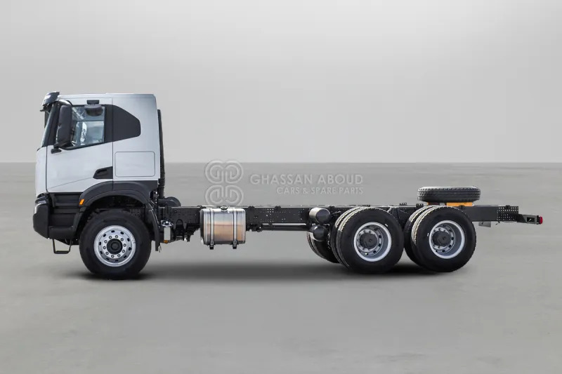 IVECO T-WAY AT380T47H 6X4 R24 TYRES CHASSIS - Barcelona Stock - Šasija kravas automašīna: foto 4 IVECO T-WAY AT380T47H 6X4 R24 TYRES CHASSIS - Barcelona Stock - Šasija kravas automašīna: foto 4