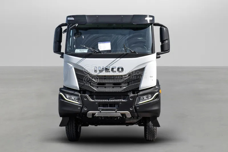 IVECO T-WAY AT380T47H 6X4 R24 TYRES CHASSIS - Barcelona Stock - Šasija kravas automašīna: foto 2 IVECO T-WAY AT380T47H 6X4 R24 TYRES CHASSIS - Barcelona Stock - Šasija kravas automašīna: foto 2