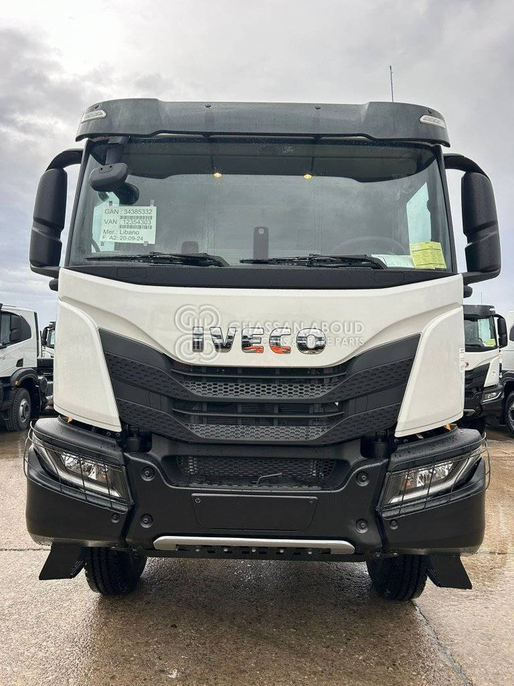 IVECO T-WAY Chassis 6×4 – GVW 33.5 Ton approx. (Tyres 12.00R20) Wheelbase 4200 MY25 - Šasija kravas automašīna: foto 1 IVECO T-WAY Chassis 6×4 – GVW 33.5 Ton approx. (Tyres 12.00R20) Wheelbase 4200 MY25 - Šasija kravas automašīna: foto 1