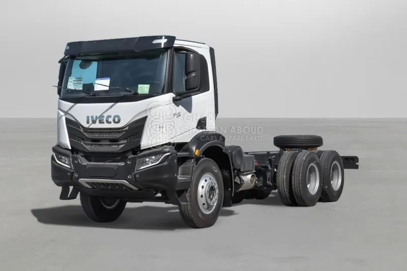 Iveco T-WAY AD380T47H 6x4 R24 Tyres Chassis - Barcelona Stock - Šasija kravas automašīna: foto 1 Iveco T-WAY AD380T47H 6x4 R24 Tyres Chassis - Barcelona Stock - Šasija kravas automašīna: foto 1
