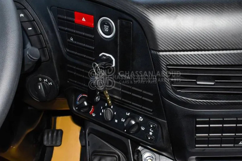 Iveco T-WAY AD380T47H 6x4 R24 Tyres Chassis - Barcelona Stock - Šasija kravas automašīna: foto 5 Iveco T-WAY AD380T47H 6x4 R24 Tyres Chassis - Barcelona Stock - Šasija kravas automašīna: foto 5